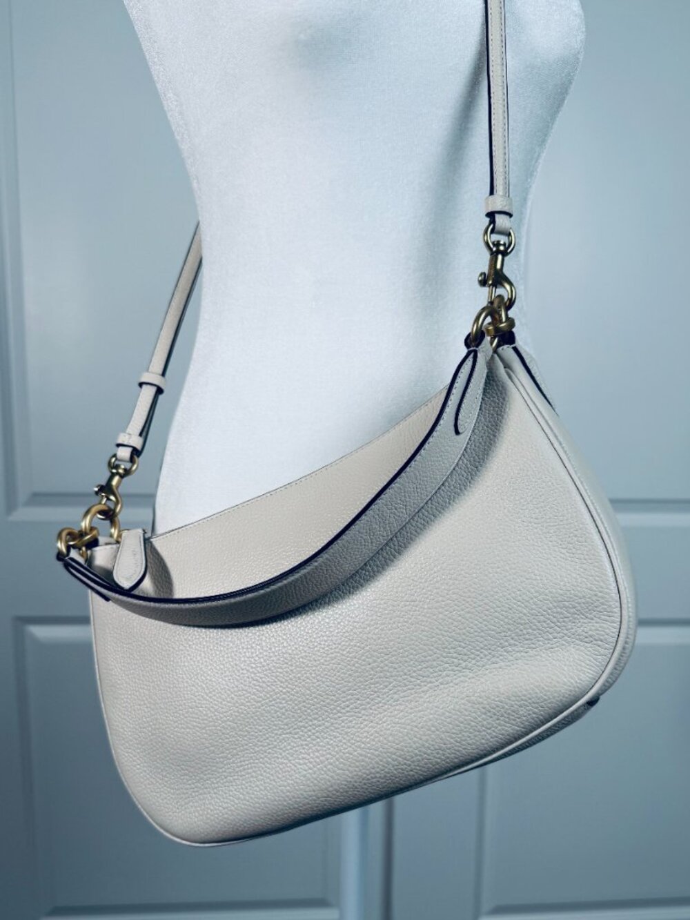 NWOT COACH Sutton Handbag/Crossbody in Chalk Polished Pebble Leather - Picture 7 of 14
